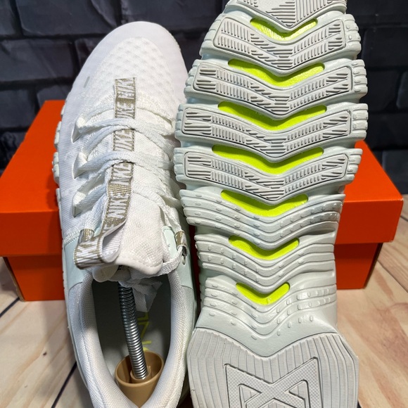 Nike Free Metcon 5 PRM - Picture 8 of 10